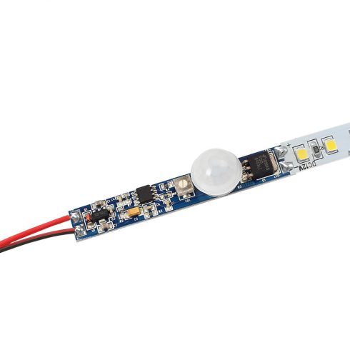 LED profilba építhető PIR mozgásérzékelős kapcsoló, állítható késleltetés 6-70 mp